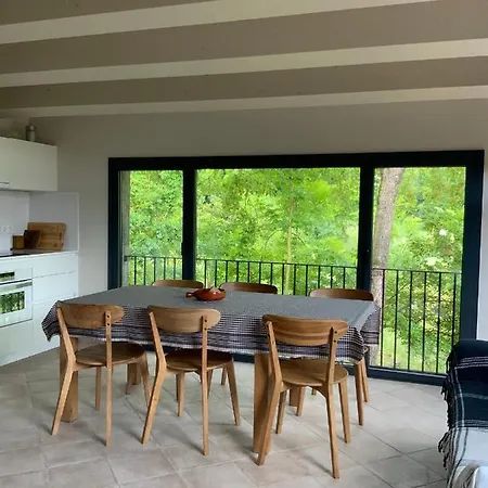Casa De Camp Les Tretes Сasa de vacaciones *